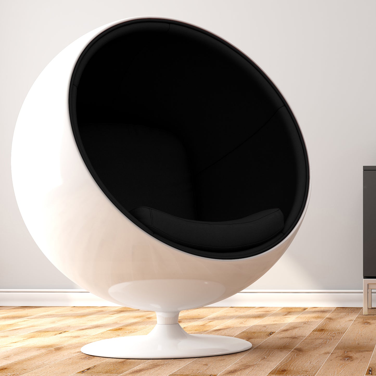 Globe Chair, Black